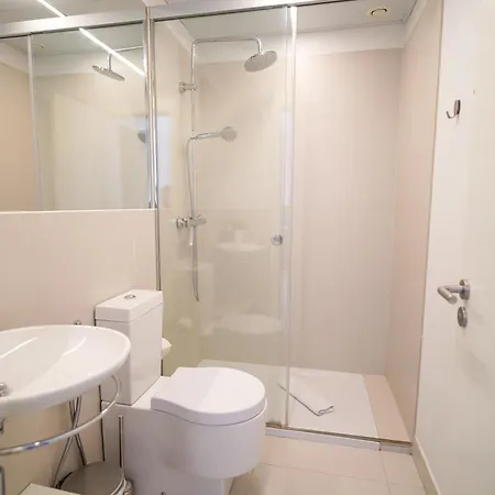 Olene Apartment, Hill Collection Apartament