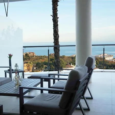 Apartament Olene Apartment, Hill Collection